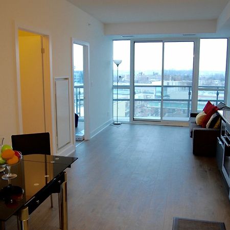 Shops At Don Mills Furnished Apartments Toronto Extérieur photo